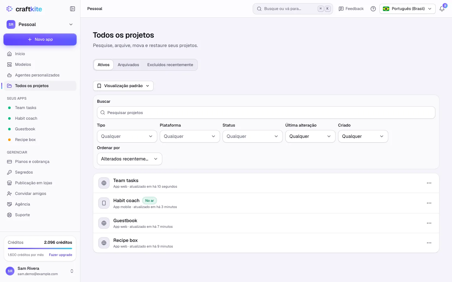 Todos os projetos com busca e as visões Ativos, Arquivados e Excluídos recentemente