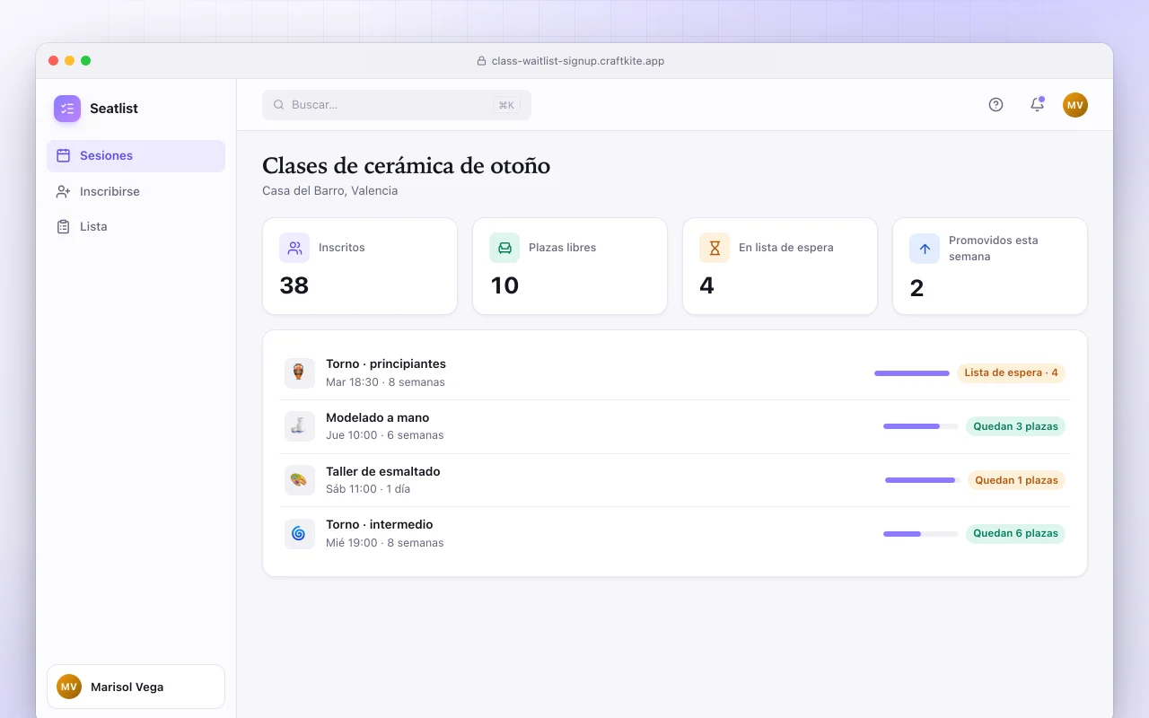 Inscripción a clases con lista de espera: la pantalla Clases de cerámica de otoño