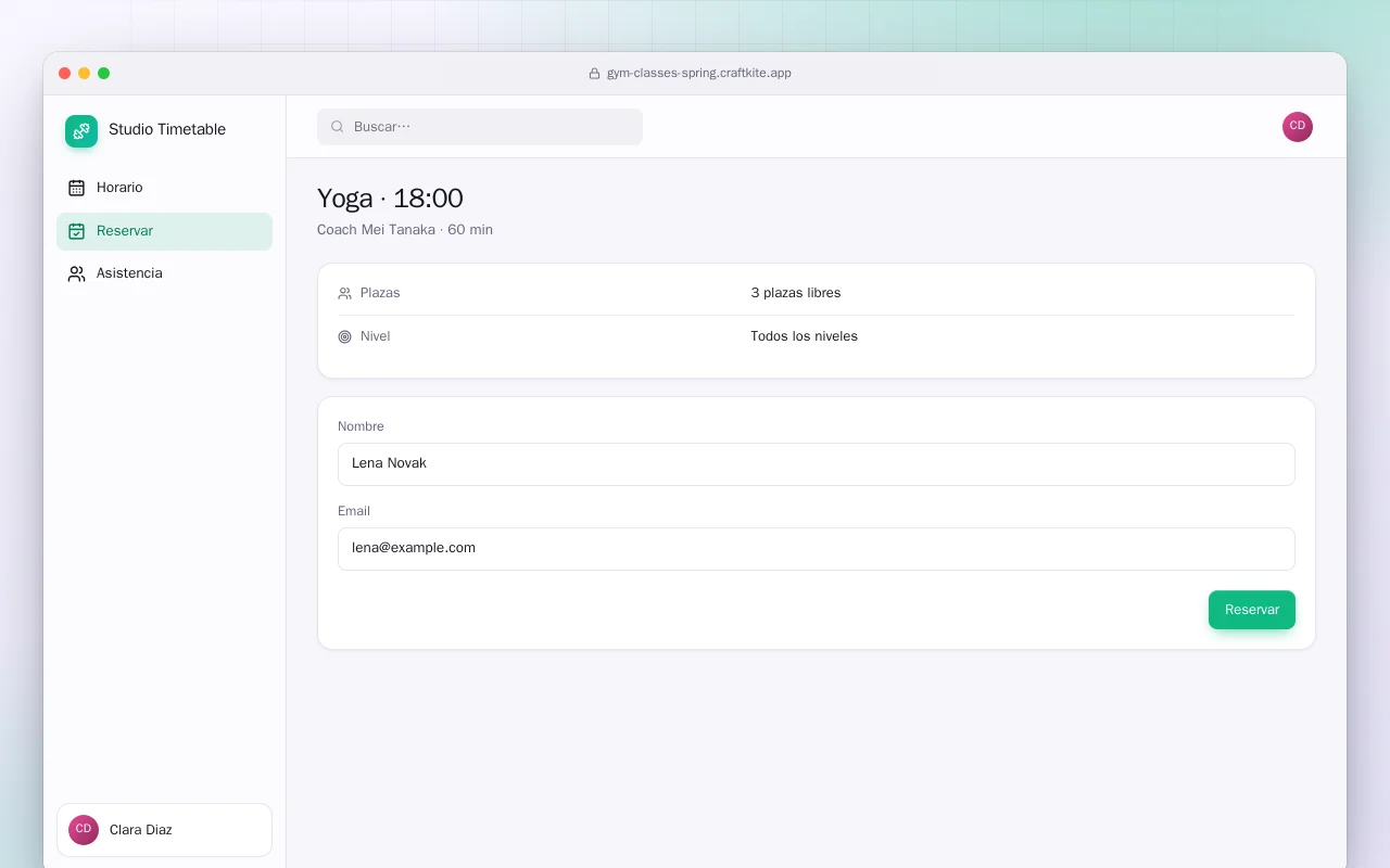 Reservas de clases de gimnasio (Spring Boot): la pantalla Yoga · 18:00