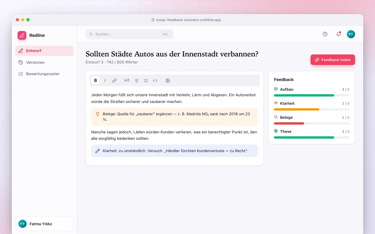 Essay-Feedback-Assistent: der Bildschirm „Sollten Städte Autos aus der Innenstadt verbannen?“